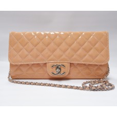 BAG002	Chanel粉色漆皮鏈條銀包